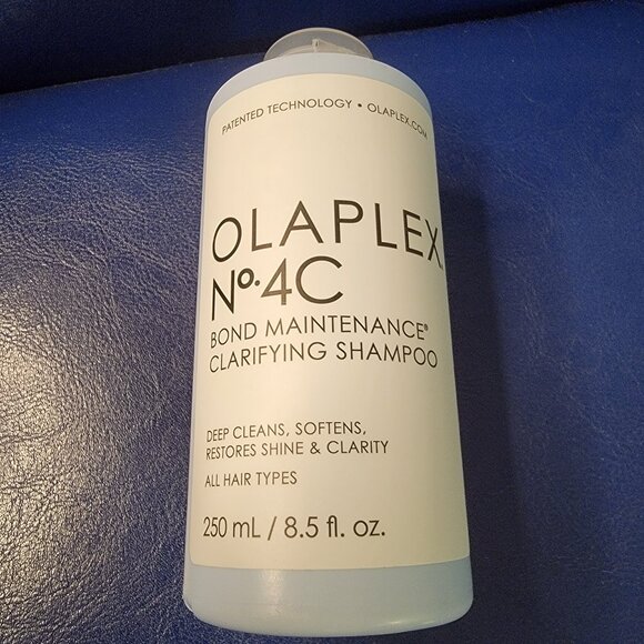 Olaplex No. 4C Bond Maintenance Clarifying Shampoo 8.5 FL OZ - Picture 5 of 13